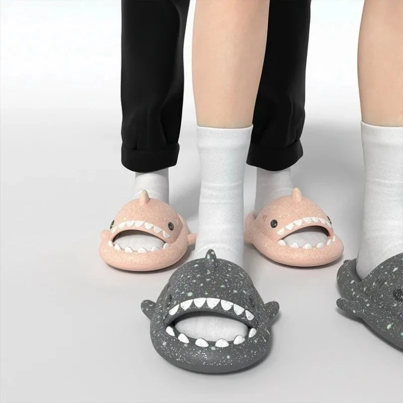 2025 trend: Shark Slippers | 11 colors + bonus